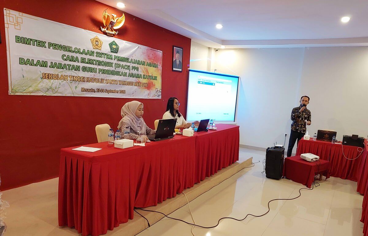 Pelatihan Pengelolaan LMS PPG